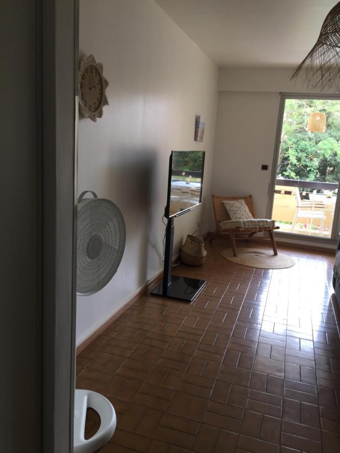 Studio Cabine,4 Personnes ,Renove,Au Calme,200 M De La Plage,Parking Prive Sete Luaran gambar